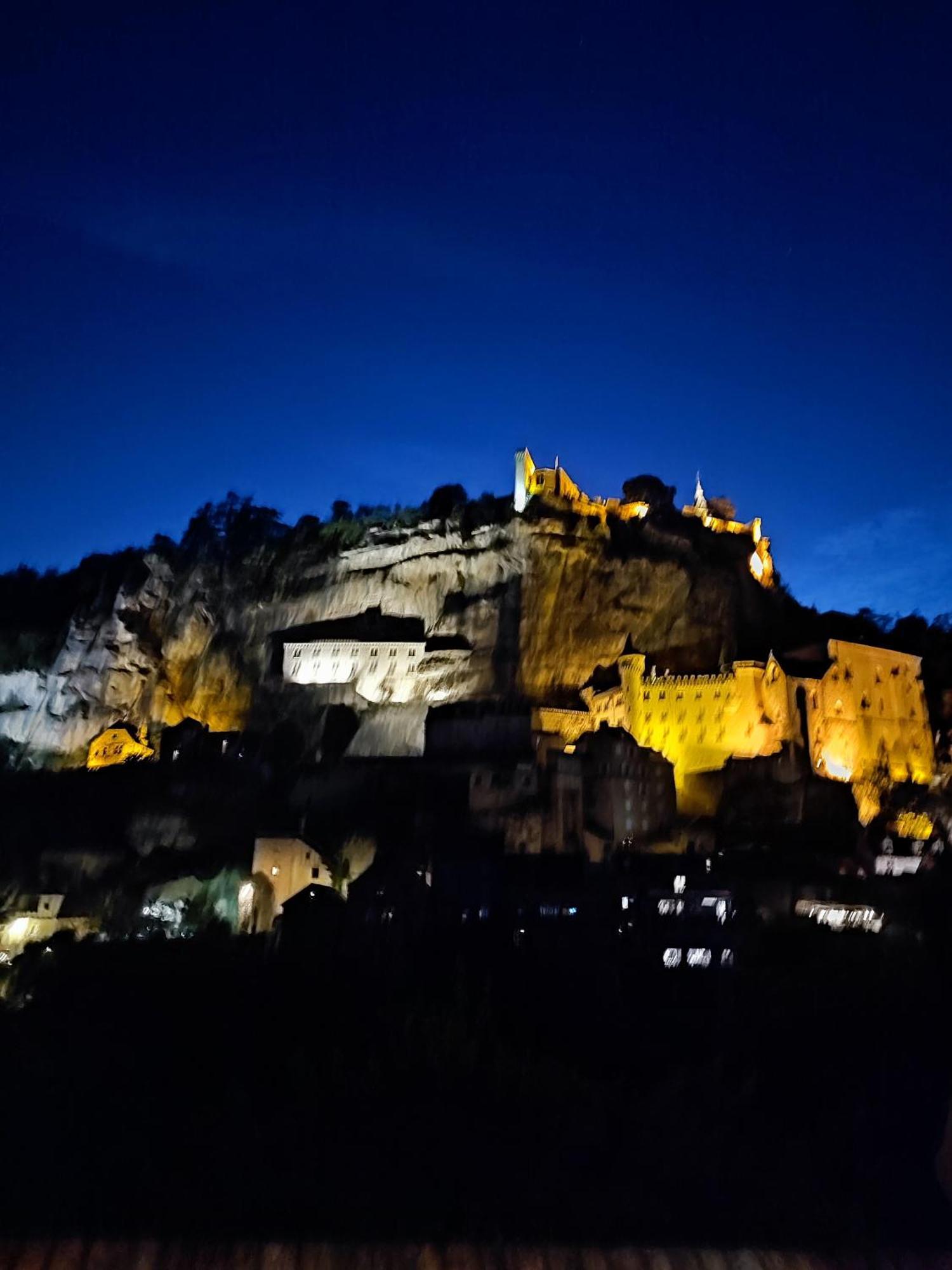 Au Grand Bonheur - Gite Padirac - Rocamadour Miers Bilik gambar